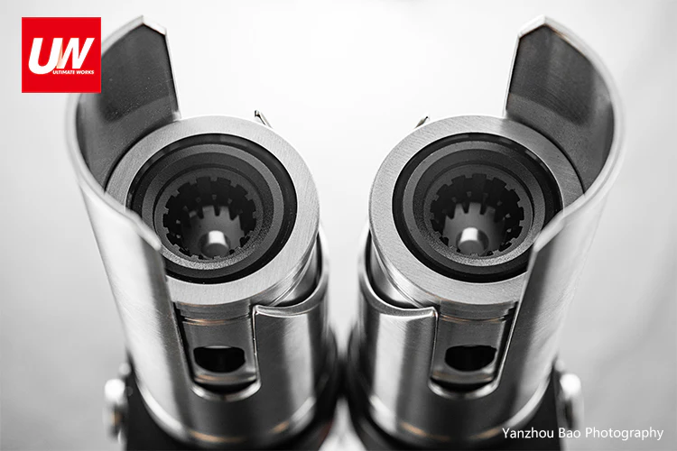 Ultimate Works DR 'DARK REY' Custom Saber - Image 9